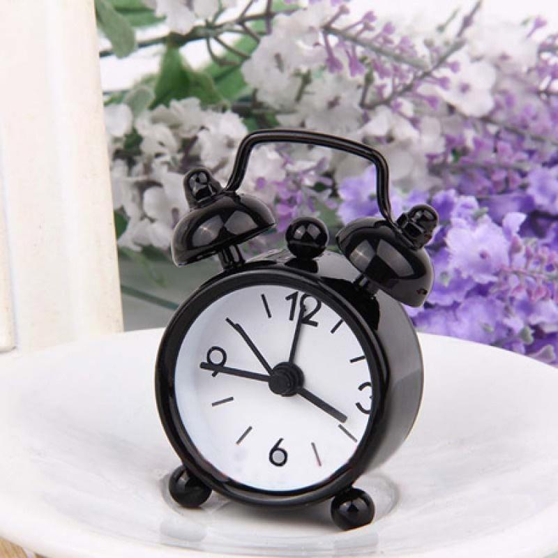 Portable Mini Alarm Clock Retro Double Bell Desk Table Clock Durable Quartz Clock Home Decoration Table Watch Desk Clock