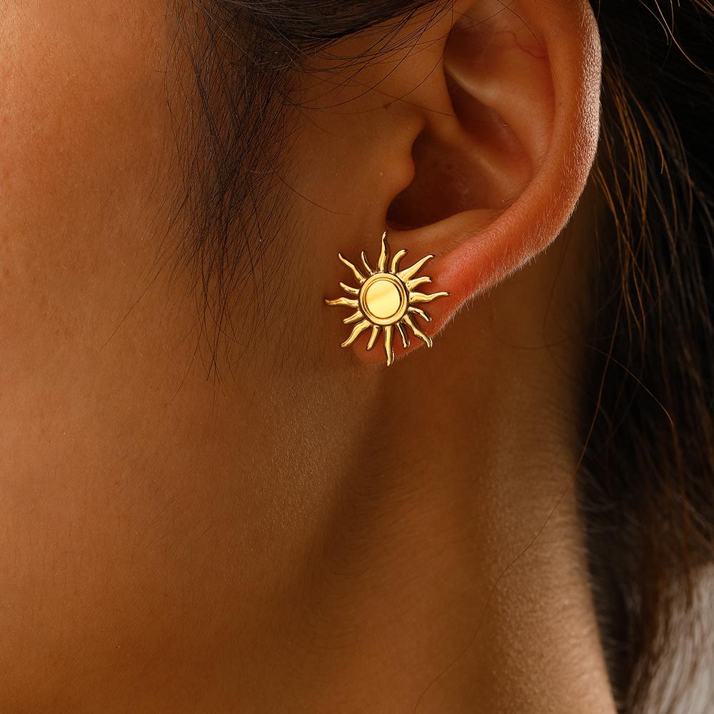 Stainless Steel Earrings Retro Fashion Elegant Temperament Plants Sunflower Flower Earrings Ladies Zircon Daily Commuting Wear