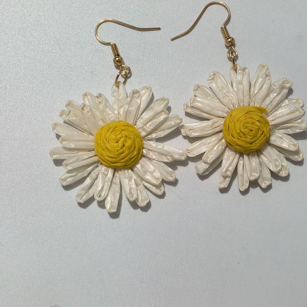 Colorful Raffia Flower Dangle Earrings: Summer Beach Style, European & American Fashion, Versatile & Exaggerated Design