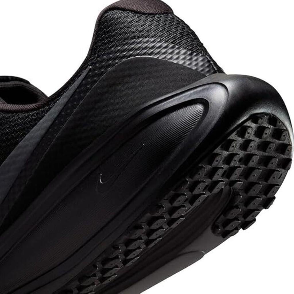 Nike Revolution Size 8, Black/Anthracite, HJ9198-002, 26.0cm