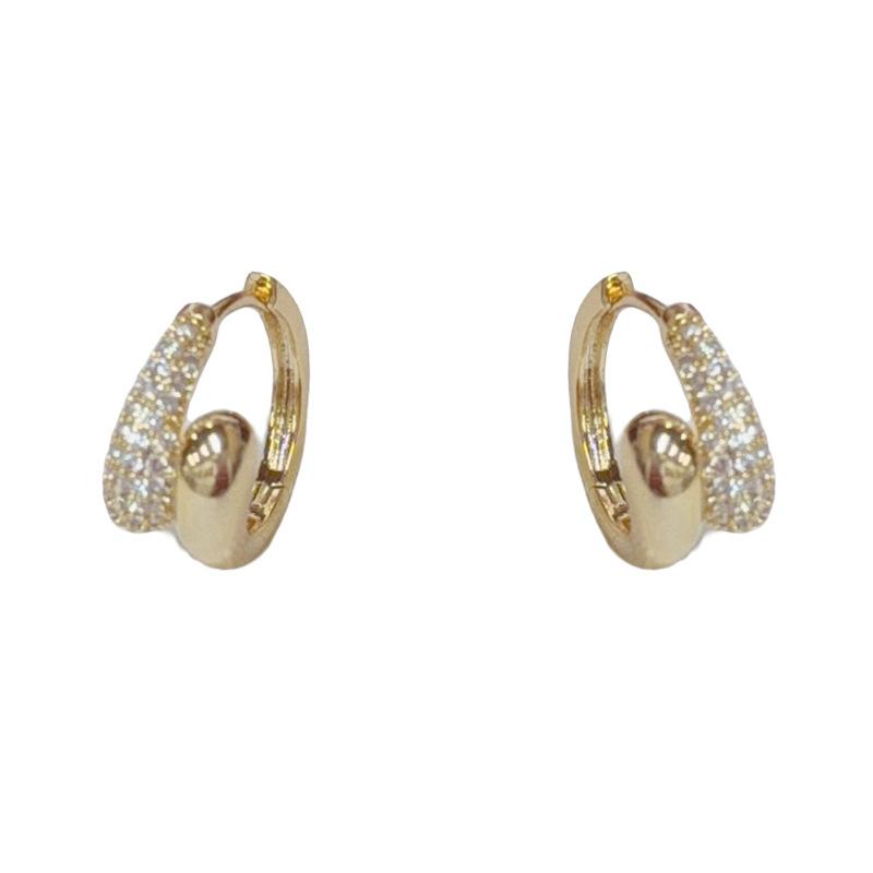 Female Retro Niche Fashion Simple Versatile Earrings 1 pair золотой