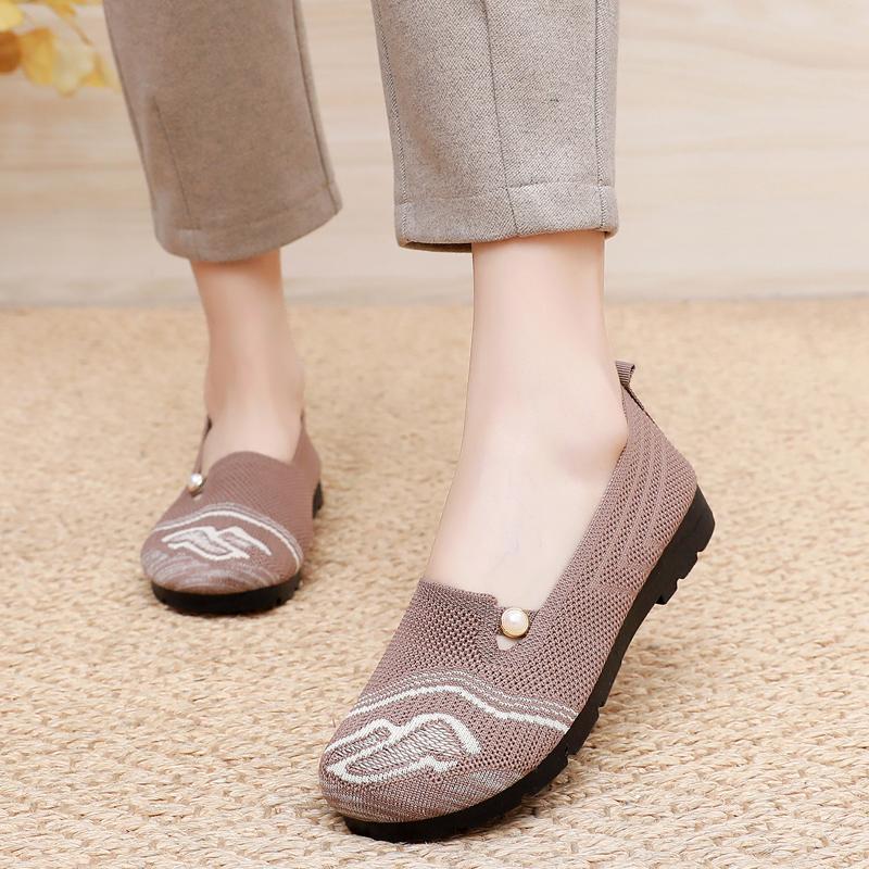 

Осенние новые нескользящие дышащие туфли для мам с одной педалью, мягкие подошвы, сетчатые одинарные туфли для пожилых женщин из старой пекинской ткани 40