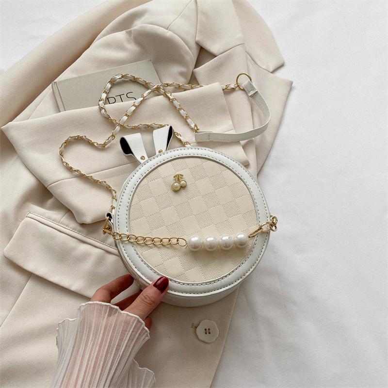 This year, the popular small bag 2025 new Korean version of fashion women's bags, foreign versatile chain bags, messenger bags, small round bags