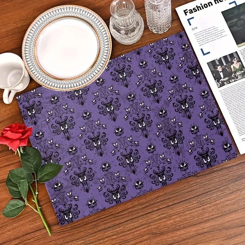 

1PC Purple Non-slip Heat Insulated Halloween Table Mats Stain Resistant and Haunted Mansion Design and Black Decoration 1PC 30x45CM