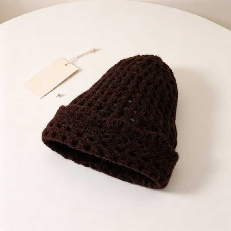 Winter warm knitted hat simple versatile wool hat ear care skin-friendly cold hat daily commuter hat women's