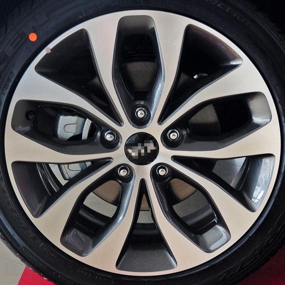 Compatible with Dongfeng Yueda Kia K2, K3, K4, K5 wheel hubs: 14"-18" aluminum and steel.