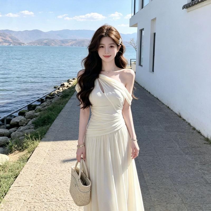 Korean gentle style, one word shoulder waist slim suspender long dress temperament dress summer