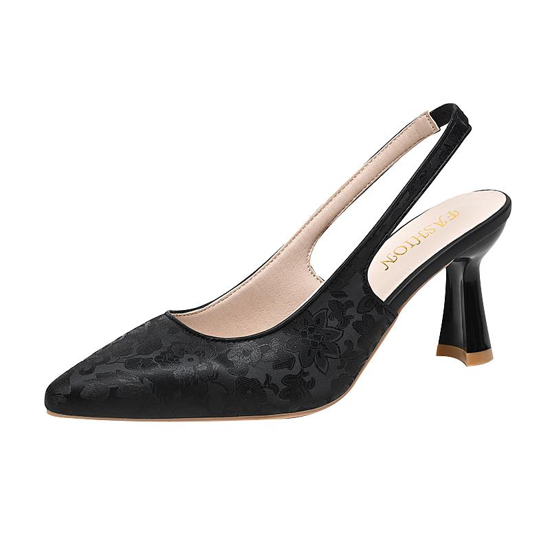 Fashion 2024 Summer New Fashionable Solid Color Pointed Shallow Mouth Sandals for Women Wearing Comfortable High Heels Outside