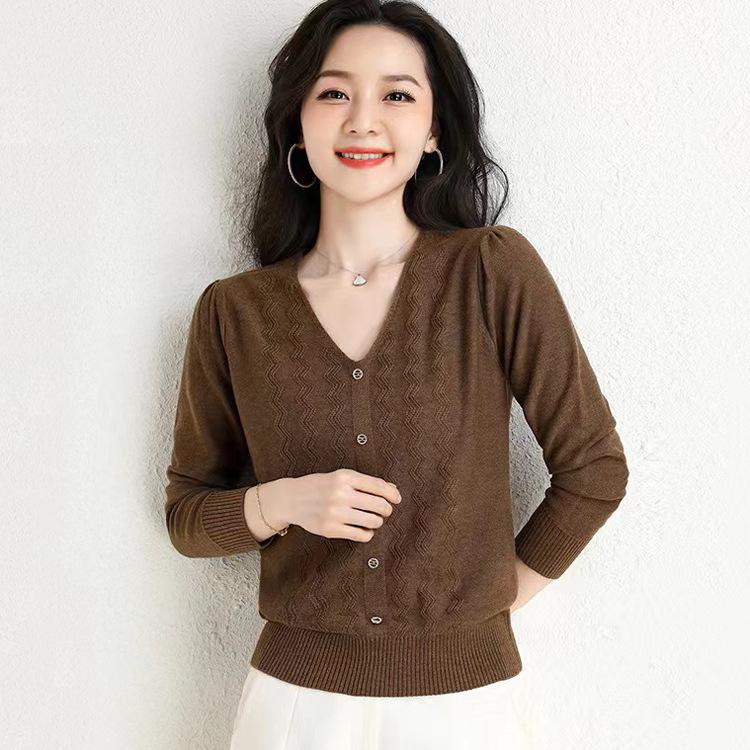Women's V-neck Pullover Long Sleeved Knitted Sweater Pullover Long Sleeved Knitted Sweater