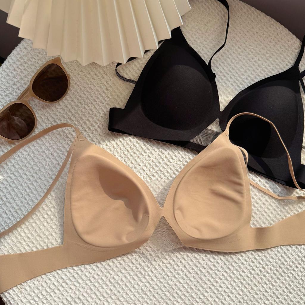 French Triangle Cup Bra, Breathable Hole Mesh, Light and Comfortable, Sexy and Seamless, Simple and Beautiful Back Underwear Women