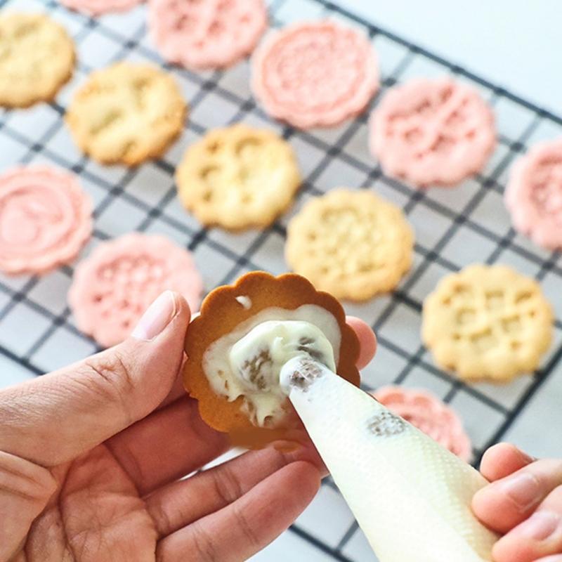 8PCS Flower Shape Cookie Molds Manual Press Cake Moulds Convenient Biscuit Dessert Making Tool for Baking Enthusiasts