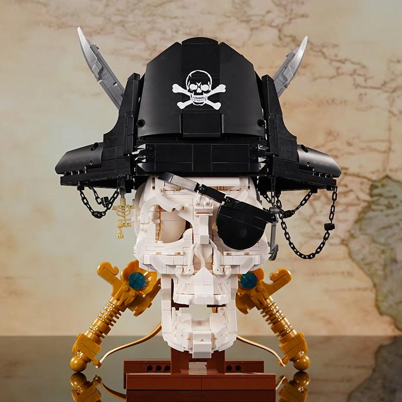 Pirate Skull MOC Building Blocks Skeleton with Double Bladed Sword DIY Mini Bricks Figure Assembly Toys For Kid Birthday Gifts