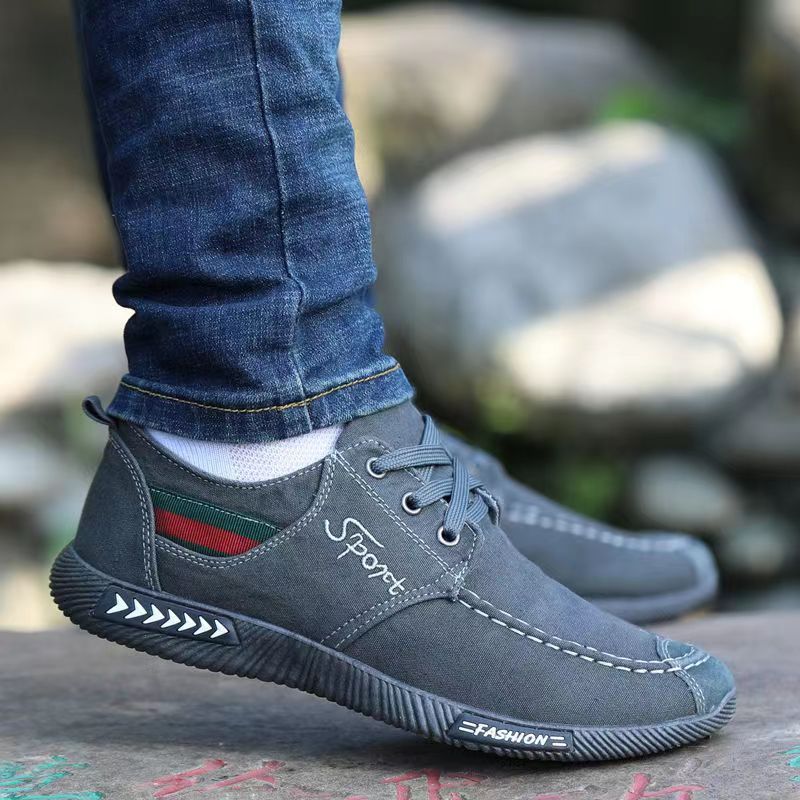 

Полотняне взуття Чоловіче нове весняне Чоловіче взуття Повсякденне взуття з дихаючим ефектом і дезодорантом Чоловіче взуття на м’якій підошві та нековзкій дошці на зносостійкій основі 39