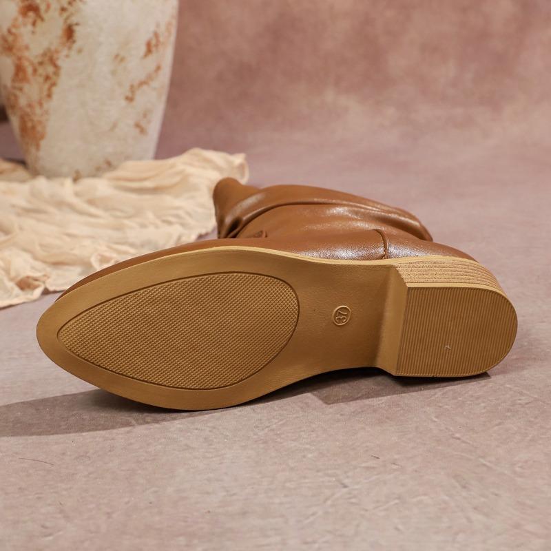 Außenhandel neue Retro-Mittelrohr-Dünnflorstiefel Damen grenzüberschreitende Übergröße Wildleder dicker Absatz Lederstiefel Ritterstiefel