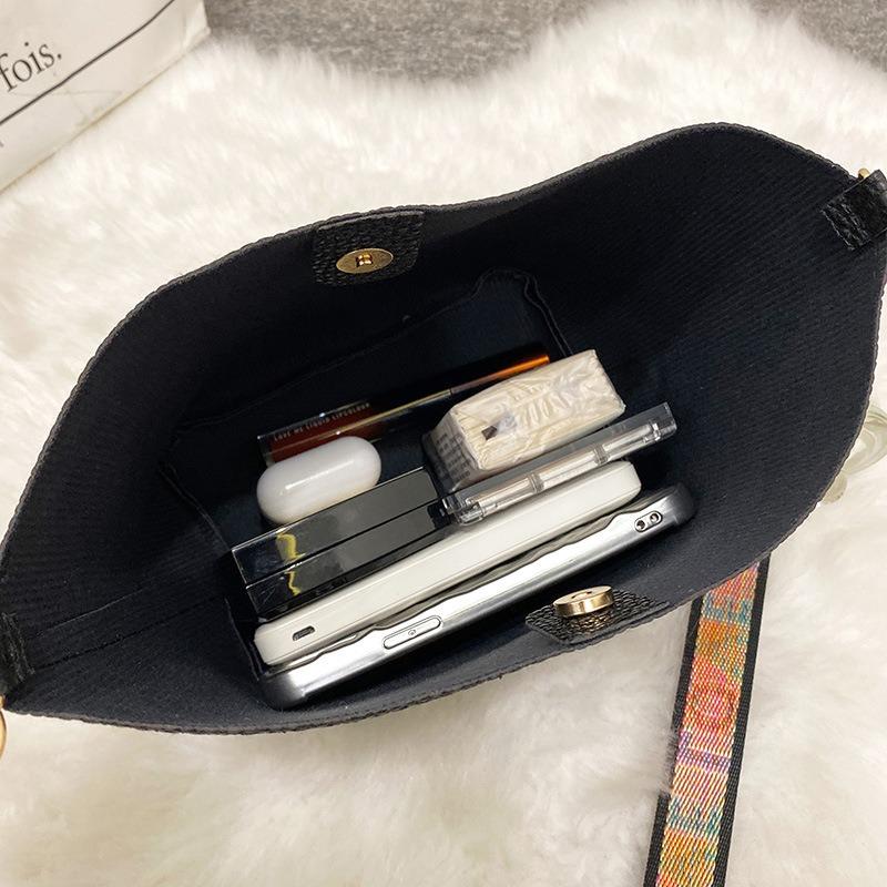 Lychee pattern ribbon single shoulder crossbody tote bag, a new letter bucket hairball diagonal span bag