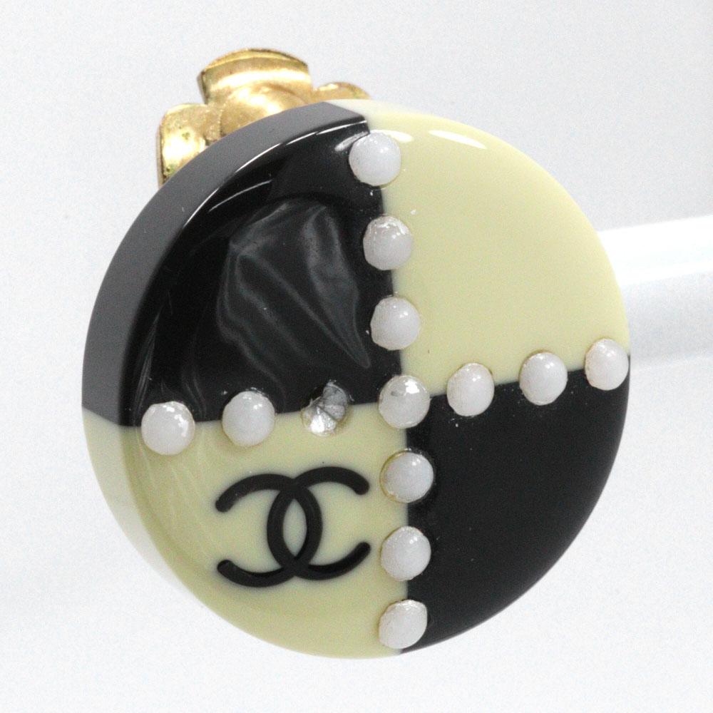 Chanel COCO Mark Earring By Color Black / White plastic/Plated Gold 6.9g Women Used