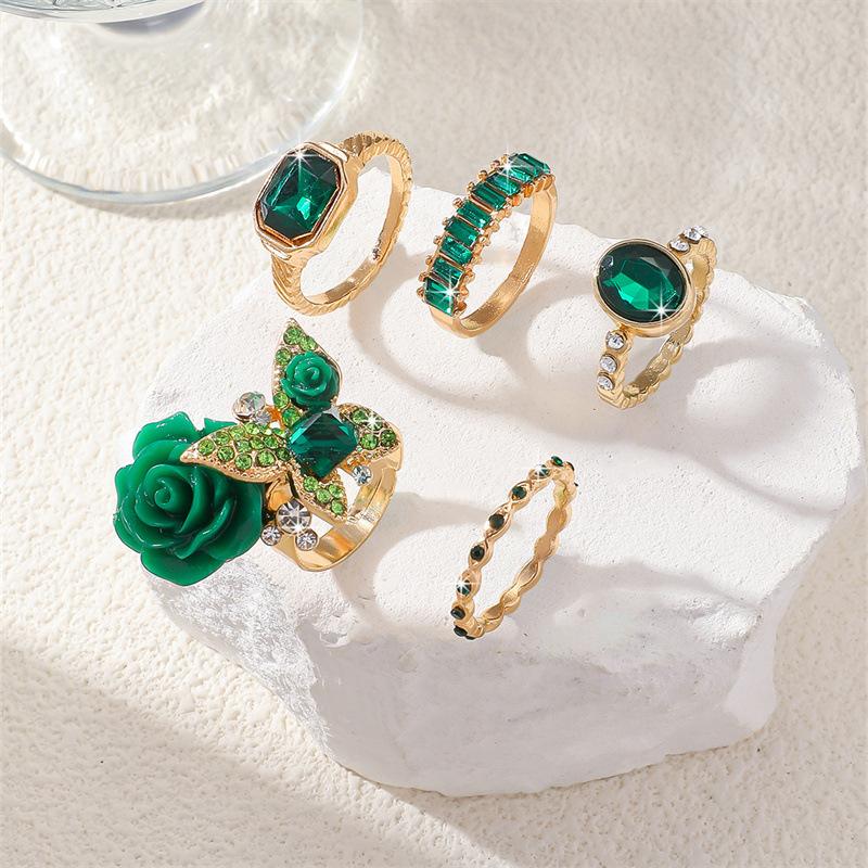 Retro Exquisite Fashionable 3D Rose Butterfly Ring 5-piece Set