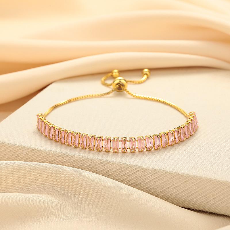 

Прямоугольный розовый бриллиантовый браслет-пуловер для женщин, элегантный, стильный и регулируемый.