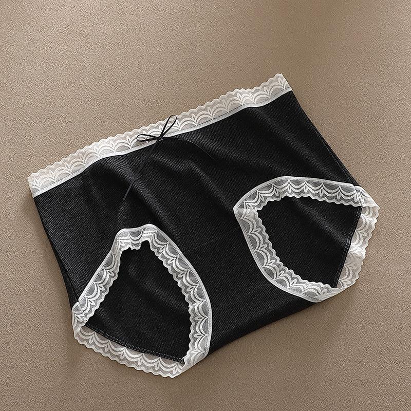 Small and Fresh Color Scheme Pure Desire Lace Panties Breathable One Size Fits All Triangle Women’s Panties