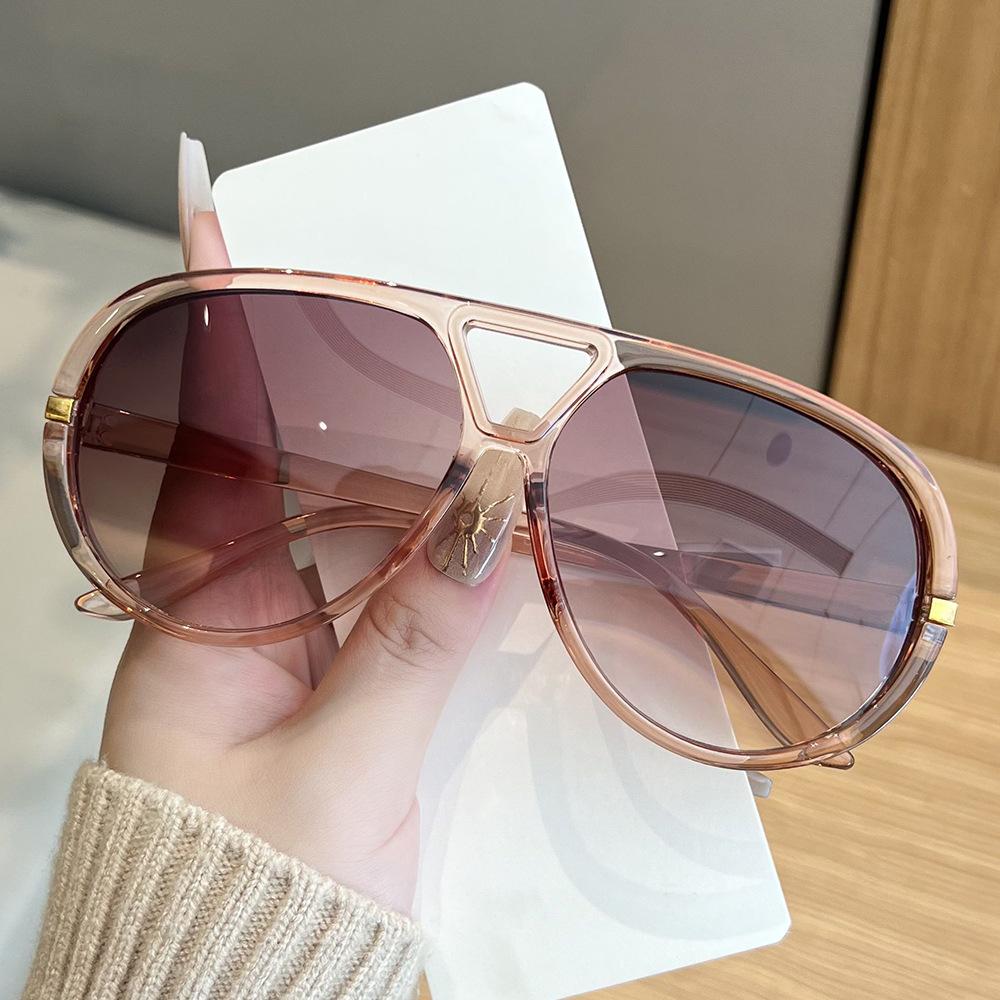 Pilot Shape Woman Sunglasses European American Style UV Protection Outdoor Sun Glasses Holiday Travelling Ladies Sunglass