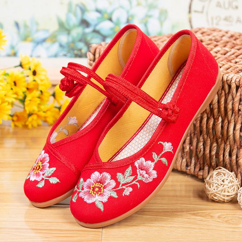 Old Beijing Women's Embroidered Cloth Shoes, Non-Slip Flat Hanfu Style with Beef Tendon Sole