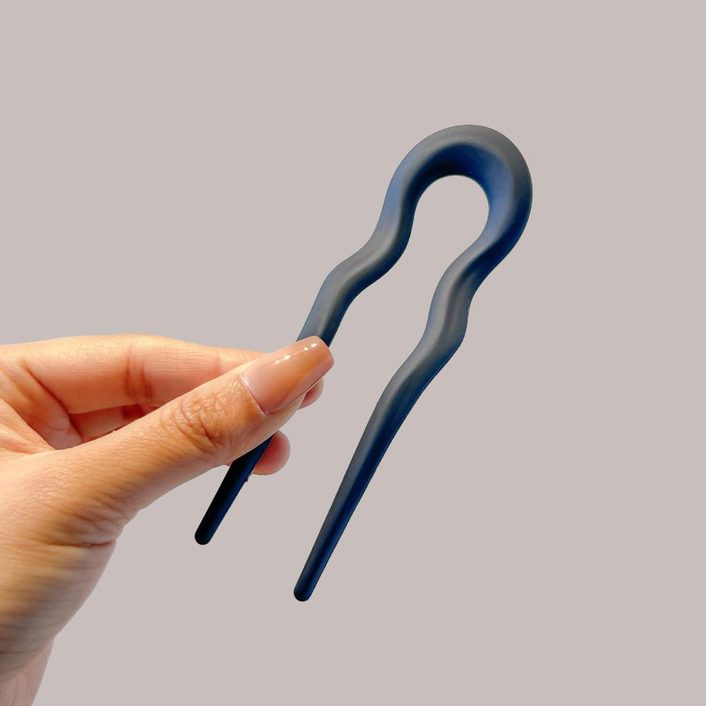 Elegant U-shaped Acrylic Hairpin for Women's Bun - New Chinese Style