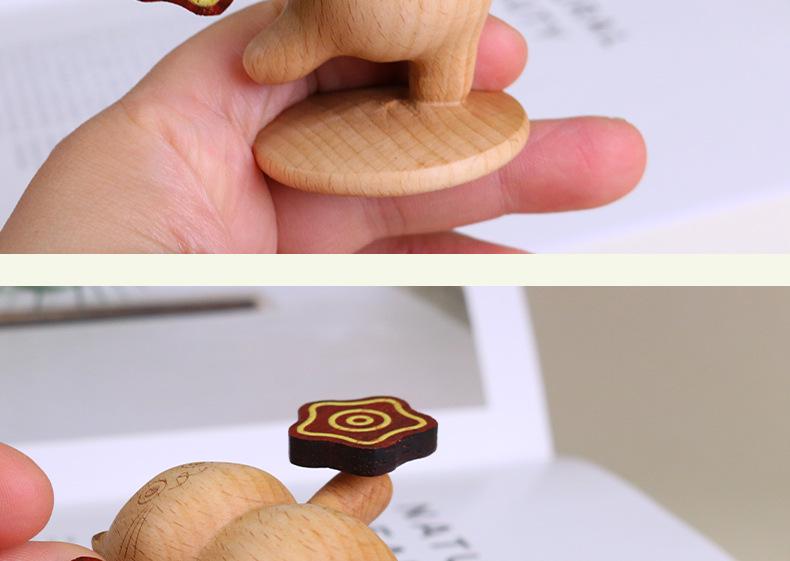 Beech Wood Cute Kitten Desktop Ornament, Handkerchief-Spinning, Perfect Gift for Girlfriend, Ideal for Car Console.