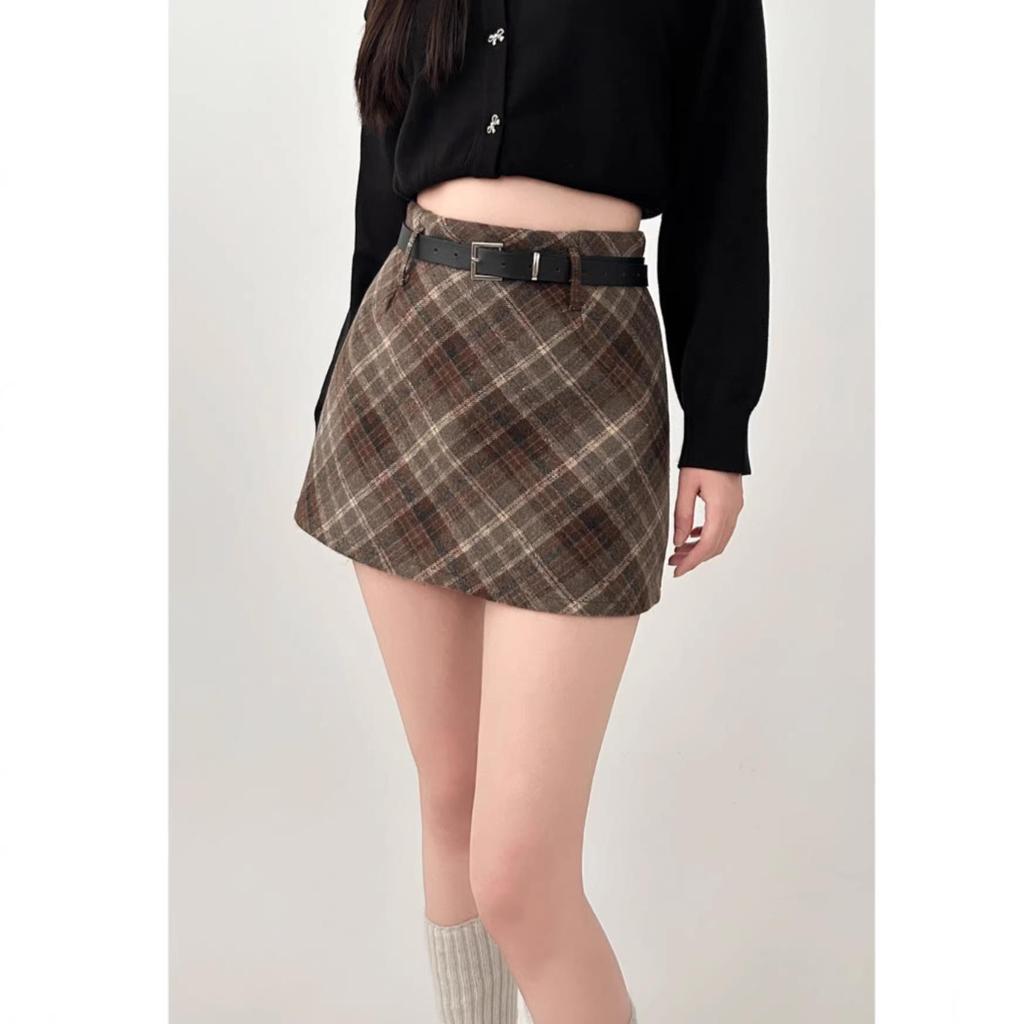 High-Waisted Plaid Slit Skirt - Plus Size Korean Style Retro Slimming Women's Fashion 2025 Autumn