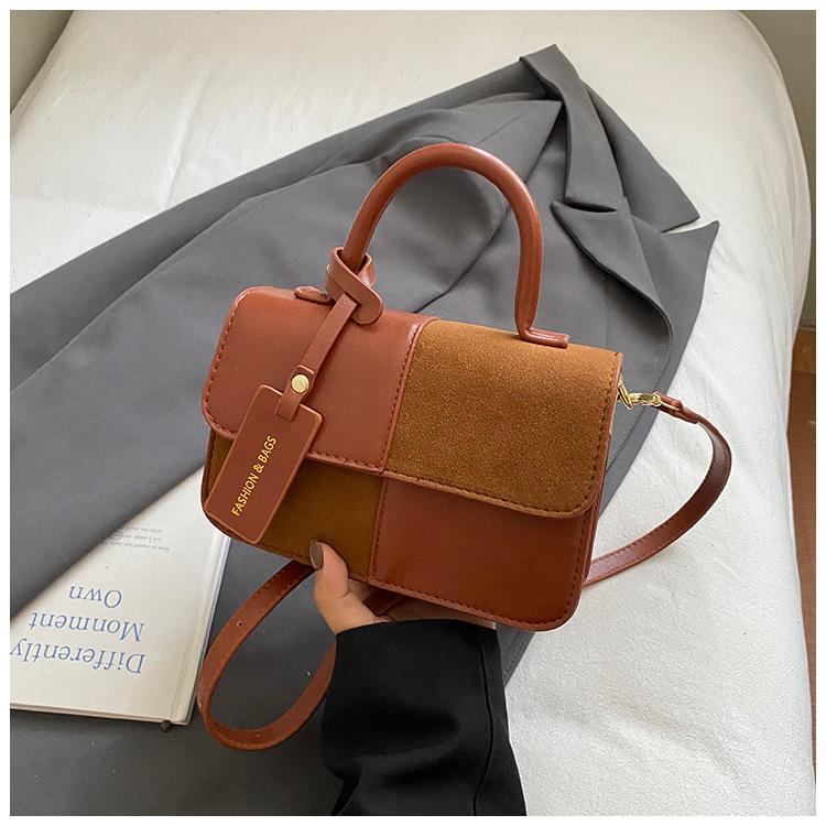 

Retro fashion color-blocking handbag women s 2025 new simple and versatile small square bag crossbody bag коричневый