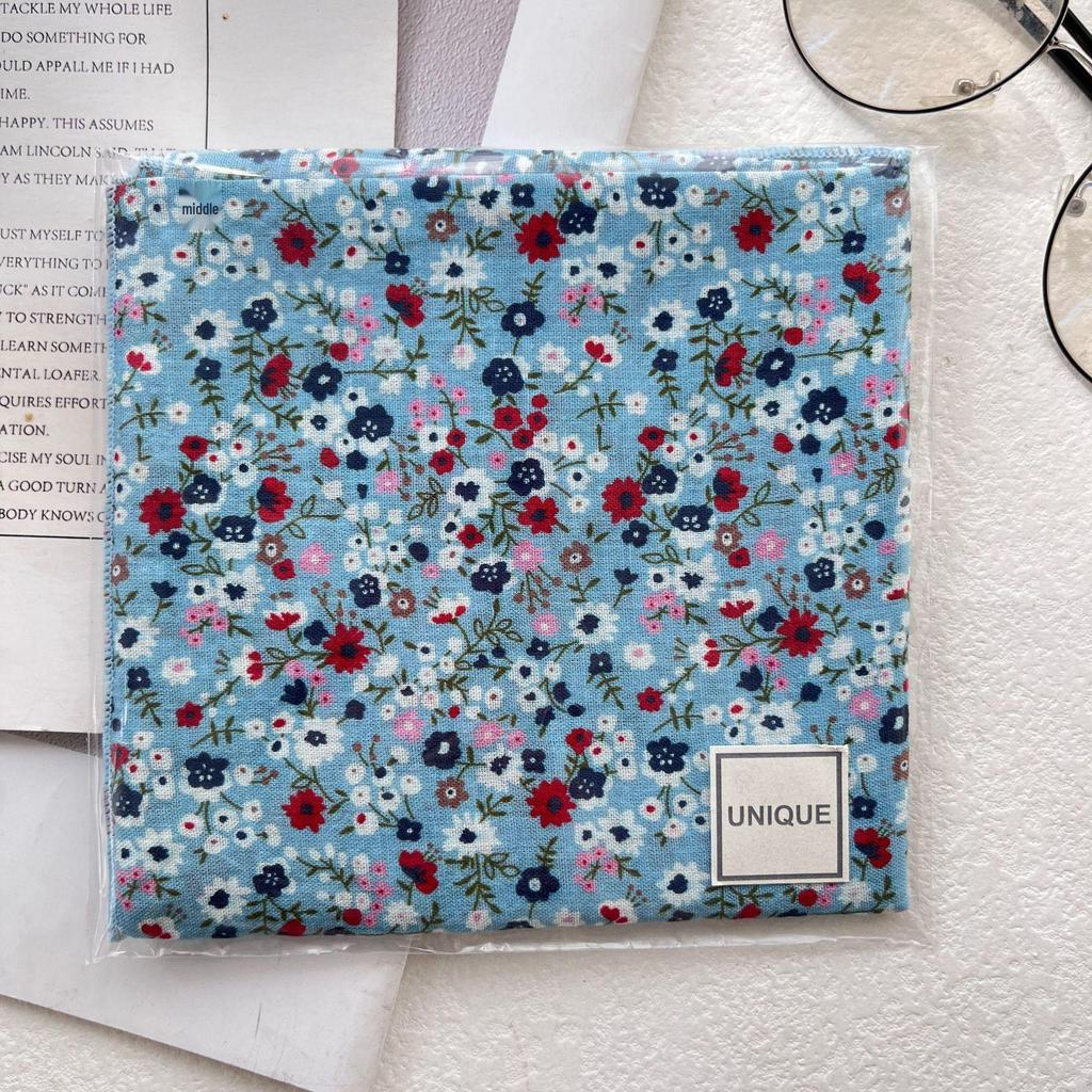 Korean Style Retro Floral Cotton-Linen Scarf: Exquisite Autumn/Winter Silk Square for Women