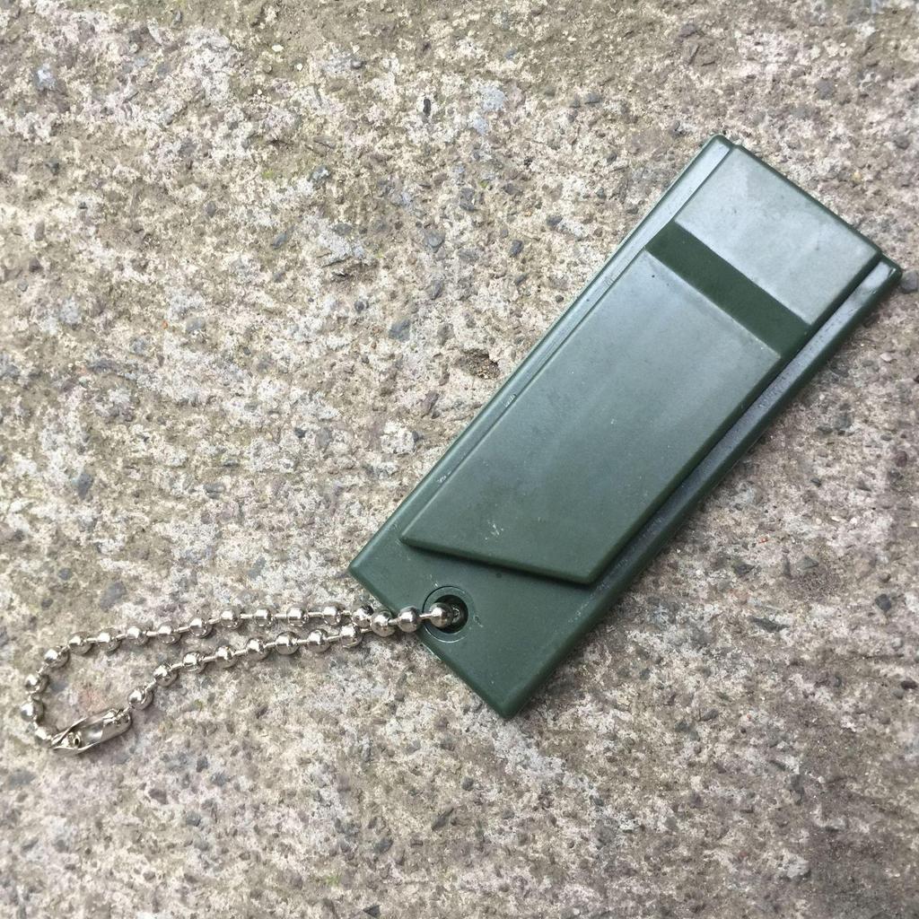 Triple Frequency High-Pitched Outdoor Survival and Emergency Whistle for Disaster Relief