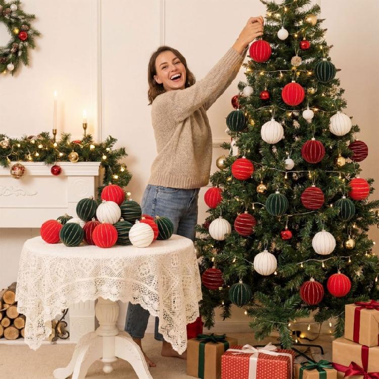 2Pcs Christmas Baubles Ornament Sparkling Velvety Sphere Decoration For Christmas Tree Wreath Mantels Window Display