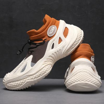 Bequeme Socken, fliegenwebendes Mesh-Gewebeoberfläche, atmungsaktive Herbst-Freizeit-Sport-Dad-Schuhe