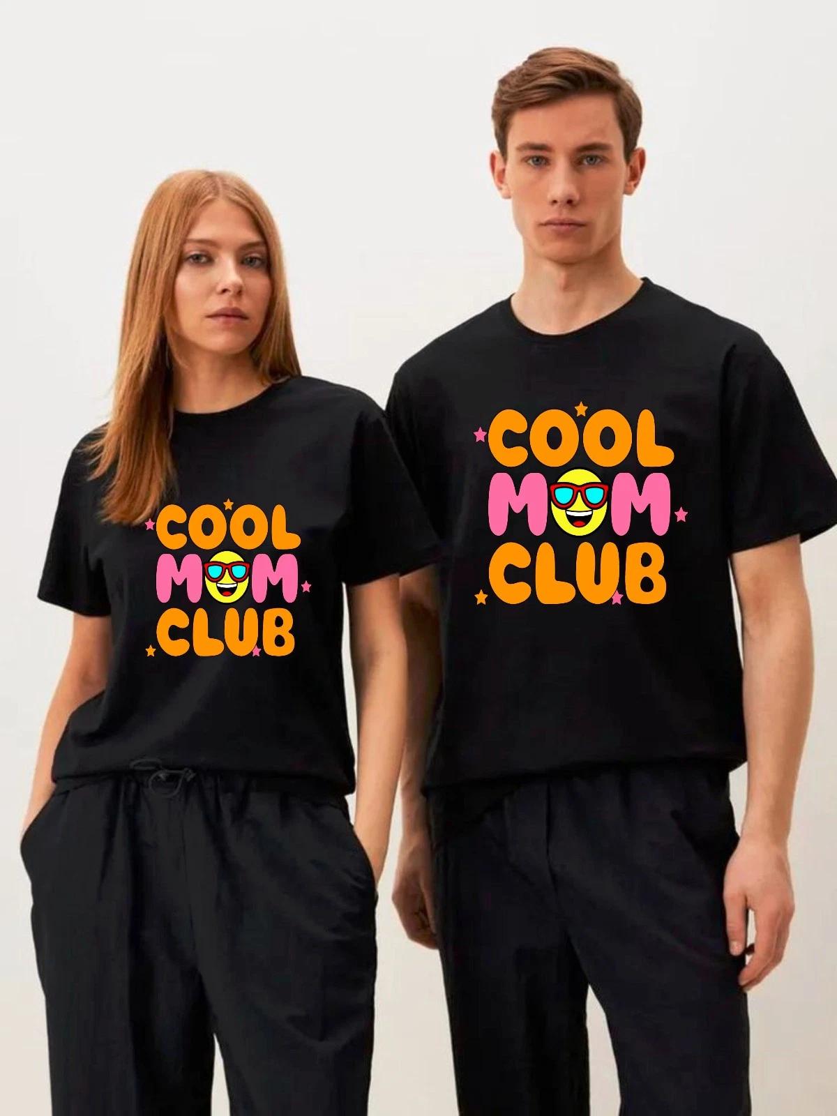 Cool Mom Club Retro Groovy Mama Mothers Day Smiley Face Womens Gift T-Shirt XL