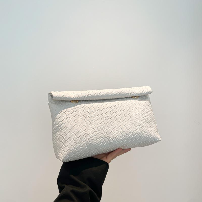 Casual Versatile Messenger Bag for Women 2025 Spring and Summer New Korean Version Shoulder Bag Fashion Trend Commuter Pillow Bag for Women