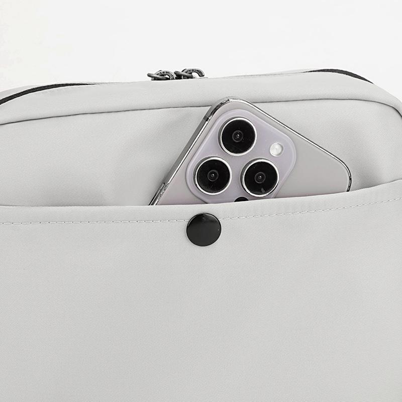 New casual versatile shoulder bag, daily commuting men's small shoulder bag, lightweight and portable crossbody bag