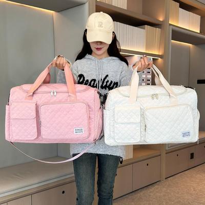 Geantă Duffle de Călătorie din Nailon Durabil cu Capacitate Mare, Geantă Tote Spațioasă Portabilă pentru Sală de Sport, Geantă de Weekend/Noapte cu Model Argyle Elegant