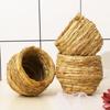 1 adet Doğal El Yapımı Hasır Kuş Yuvası Güvercin Evi Papağan Yuvası Sıcak Evcil Hayvan Yatak Odası Avlusu Küçük Hayvan Kuş Kafesleri