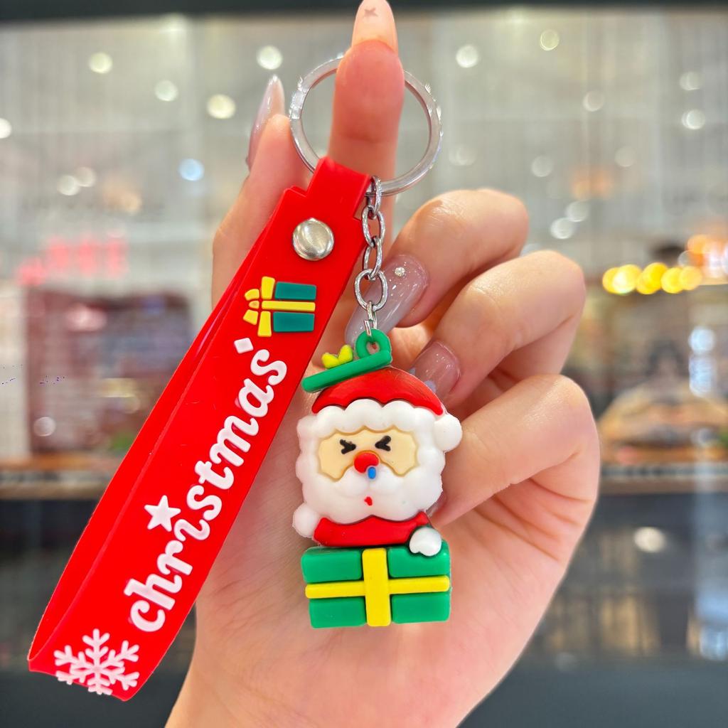 New Christmas Cartoon Keychain Bag Pendant Exquisite Santa Claus Car Keychain Small Gift
