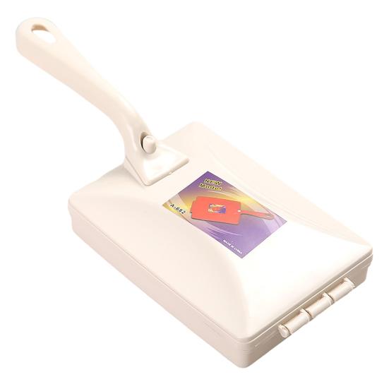 

Cleaning Brush Soft Hard Bristles Double-Wheel Design Easy Push Pull Brush No Batteries Carpet Hair Remover бежевый