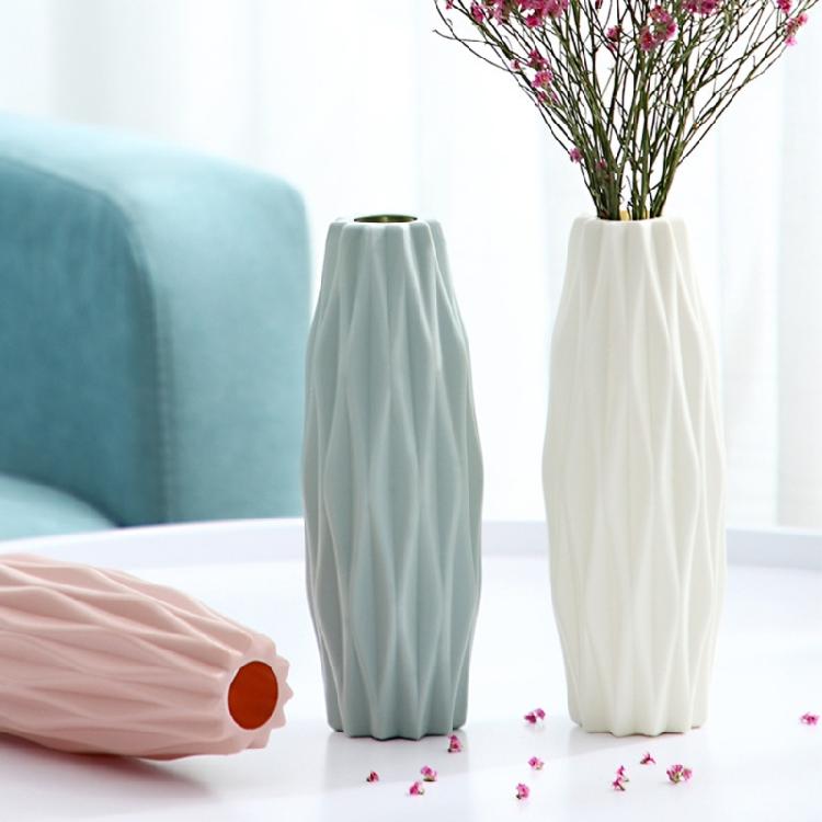 Multifunctional White Plastic Vases Shatterproof Design Faux Ceramics Vases for Living Room Dining Room Office Decors