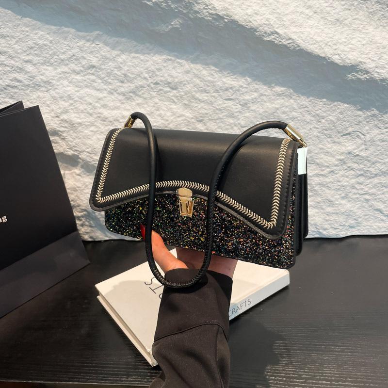 Popular Fan Small Bag Women's Summer New Trendy Fashion Messenger Bag Feeling Chain Small Square Bag