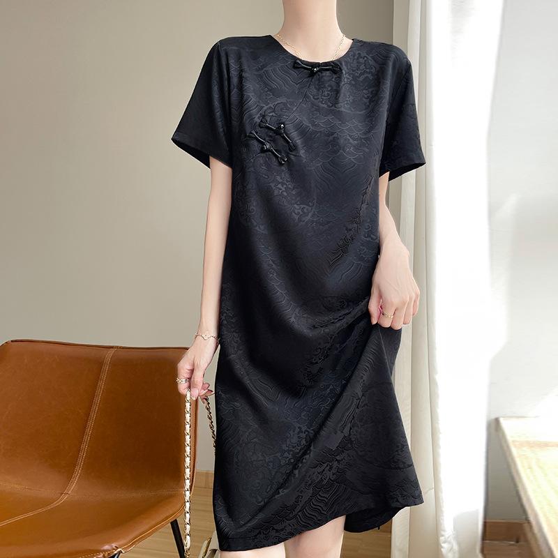 

Новое летнее платье с коротким рукавом для женщин, атлас из уксусной кислоты, модное повседневное миди, юбка с темпераментом в новом китайском стиле XXXL чёрный