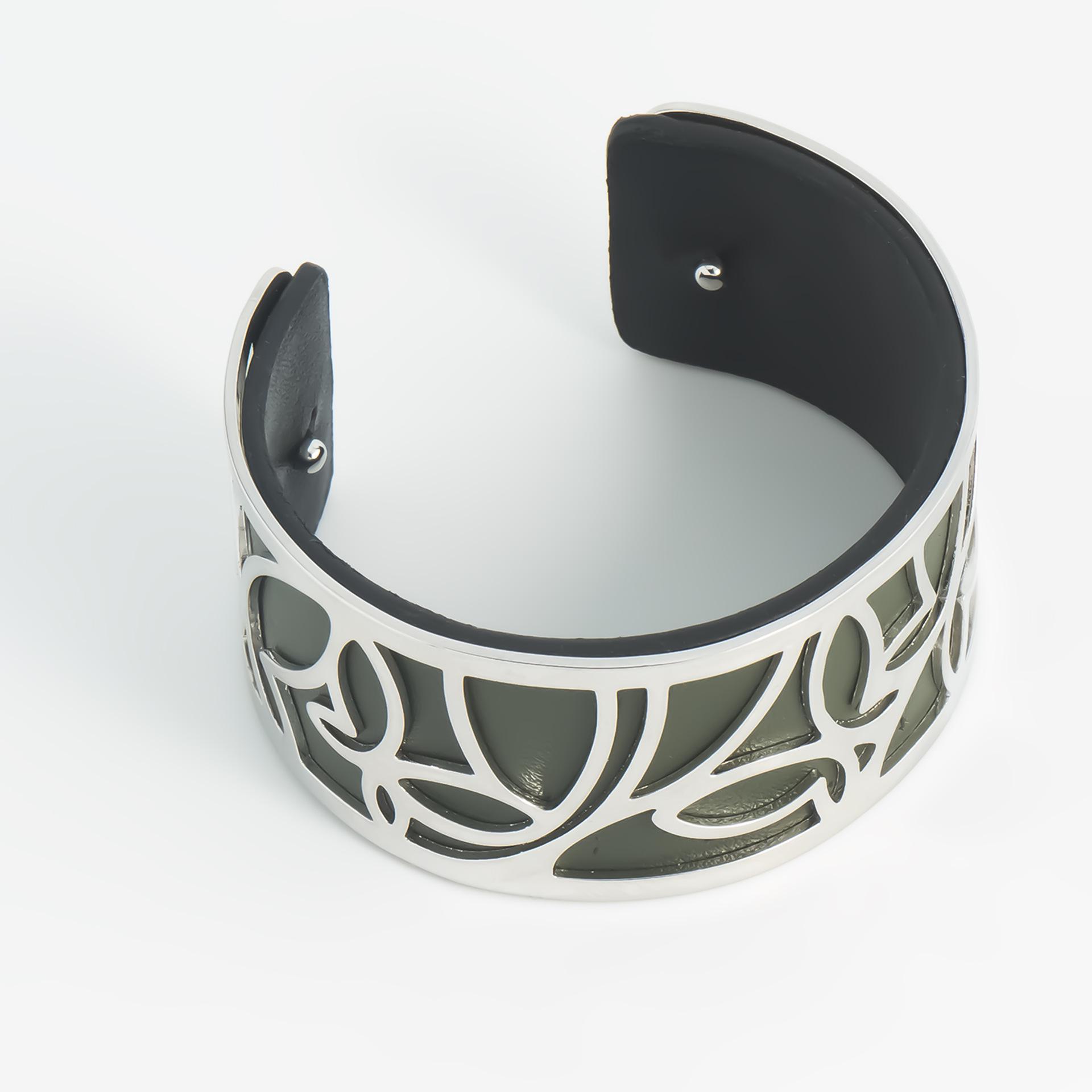 

Универсальный двусторонний кожаный браслет-манжета с бабочкой для женщин чёрный