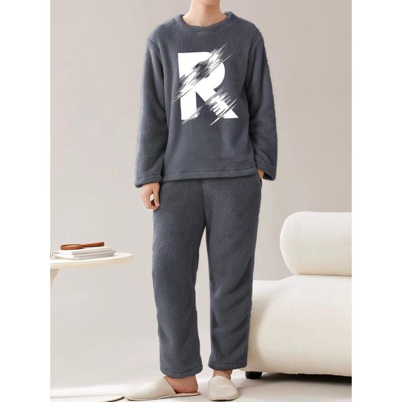 

Легкий и не мнущийся, мужской фланелевый комплект из 2 предметов, идеально подходит для деловых поездок и проживания в отеле XXL серый