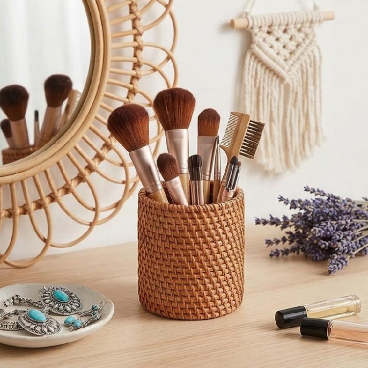 Natural Rattan Pen Stand Multipurpose Desktop Organiser Storage Container For Home Offices Desk Accessories Management