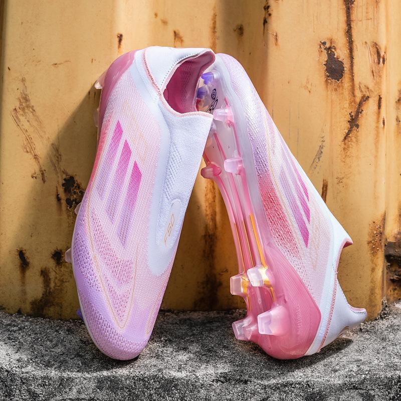 Soccer Men's Spike Training Competition Shoes Broken Nails Professional Outdoor Soccer Boots Anti-Slip Teenagers