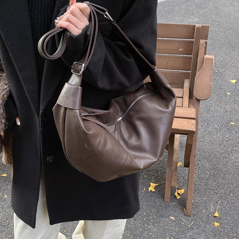 

2025 осень и зима новая легкая роскошь высокое чувство нишевая мода на одно плечо кроссбоди подмышечная сумка женщина 40*7*21cm