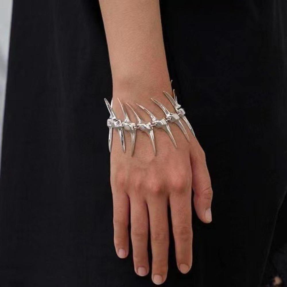 Link Chain Style Thorn Skeleton Necklace Alloy Construction Gothic Alloy Choker For Women A