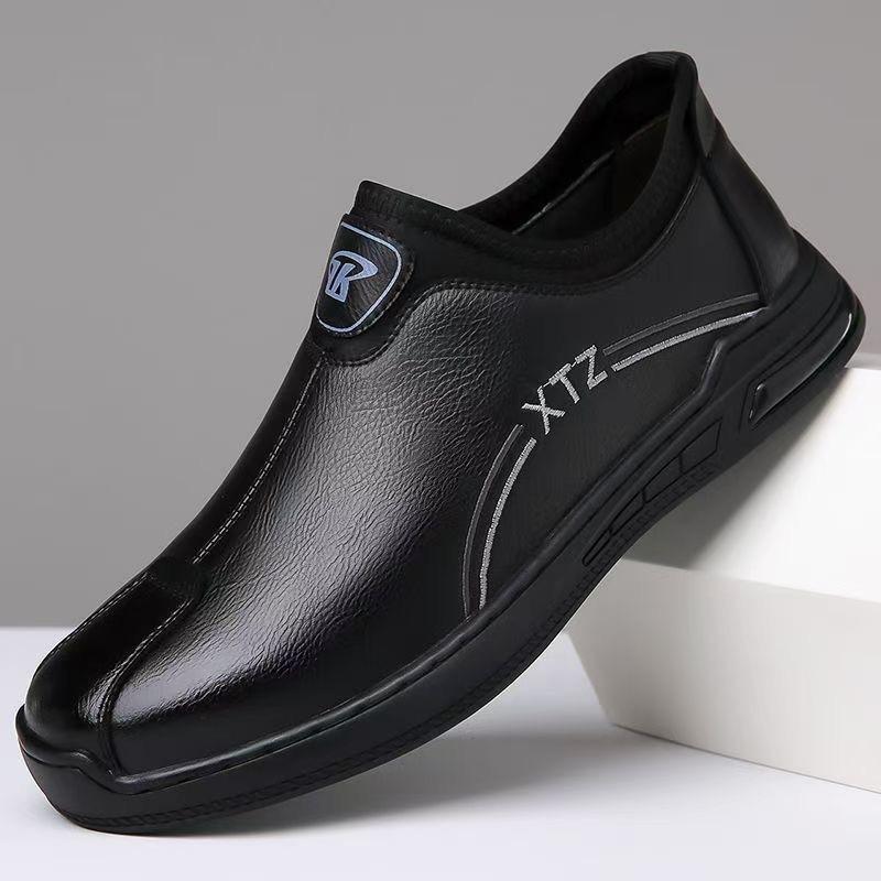Herrenschuhe Frühling Freizeitschuhe Business Herren Lederschuhe Mittel und Alt Weiche Sohlen Ein Pedal Slipper Dad Shoes